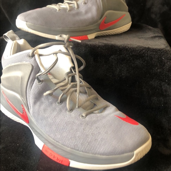 Nike Lebron Witness 2 - Picture 2 of 4